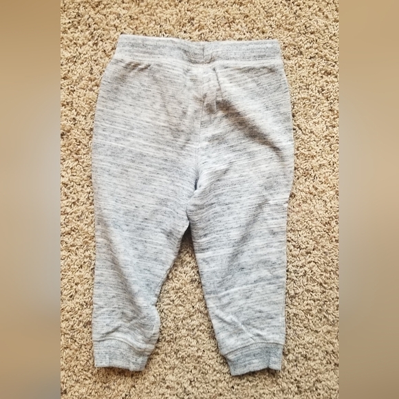 3 for $10 (on all items $10 or less in closet) Jumping Beans Size 4T Sweatpants - Picture 2 of 3